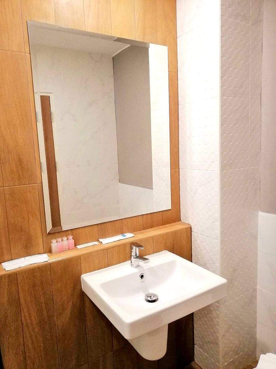 Siri Hotel Τσιάνγκ Μάι Εξωτερικό φωτογραφία